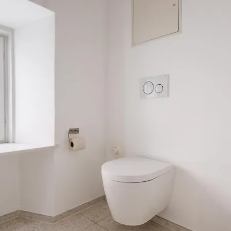 With Exposed Ceiling Beams