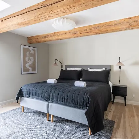 With Exposed Ceiling Beams