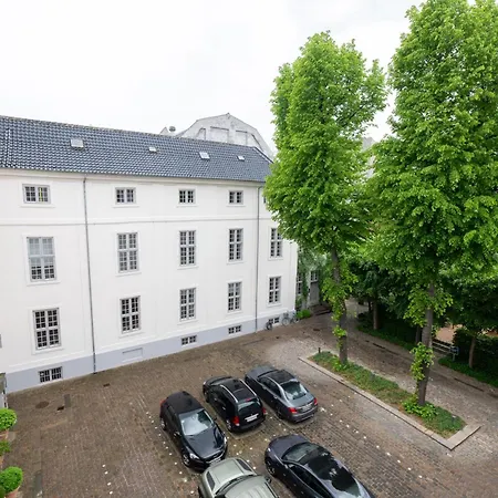 With Exposed Ceiling Beams København