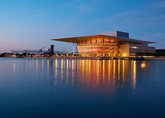 Apartamento With Exposed Ceiling Beams *