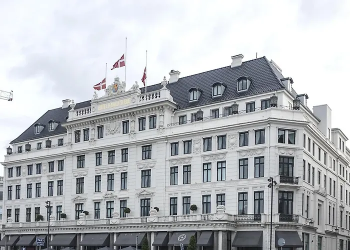 Apartamento With Exposed Ceiling Beams Copenhaga