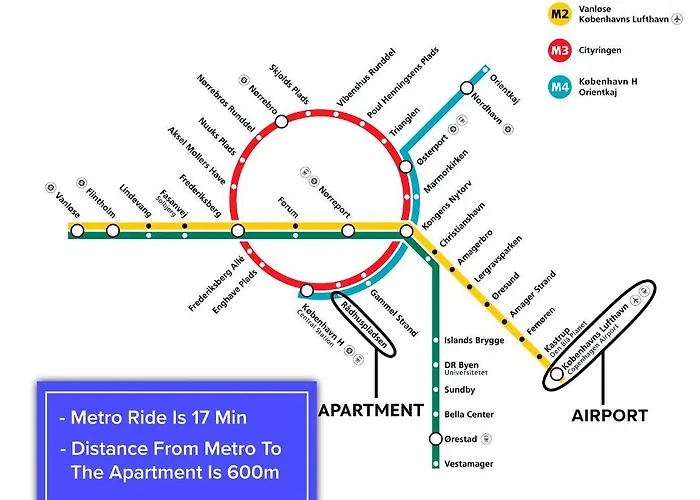 Apartamento With Exposed Ceiling Beams