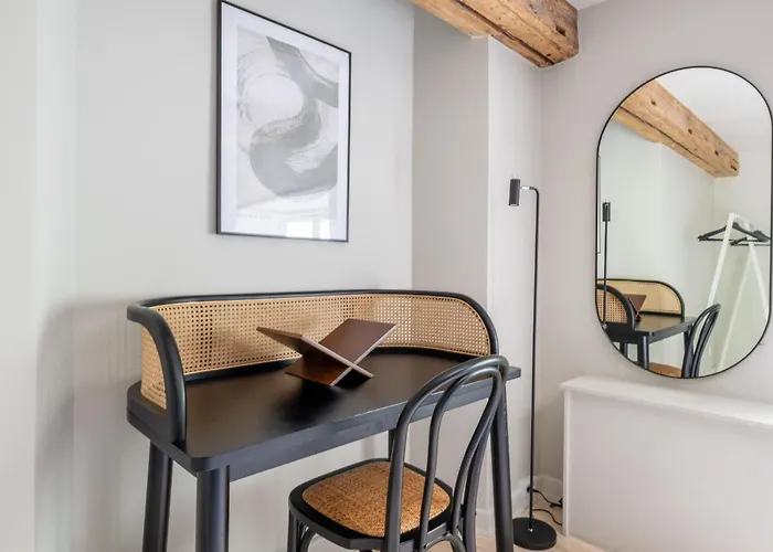 With Exposed Ceiling Beams *