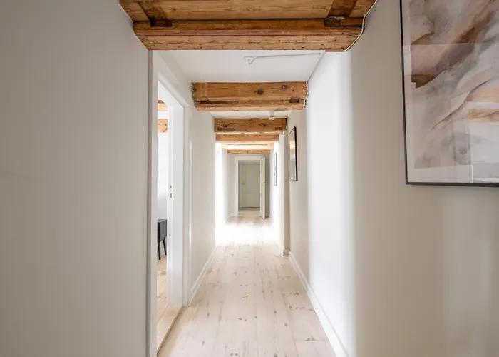 With Exposed Ceiling Beams