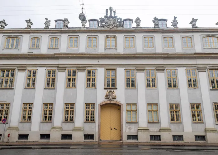 With Exposed Ceiling Beams Apartment